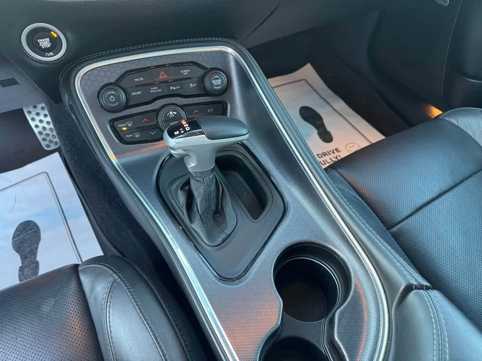 2017 Dodge Challenger 3rd Gen - Image 15 of 20
