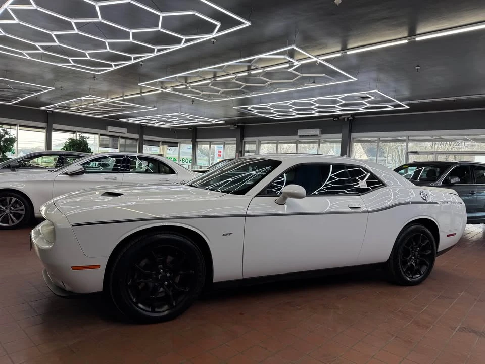 2017 Dodge Challenger 3rd Gen - Image 5 of 19