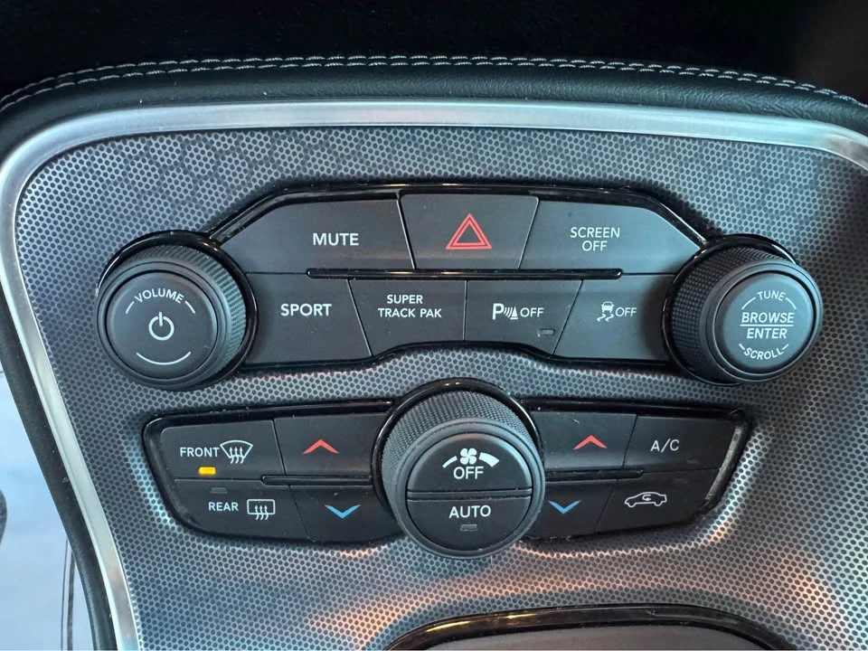 2017 Dodge Challenger 3rd Gen - Image 13 of 20
