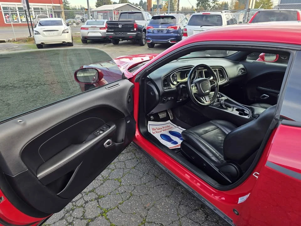 2017 Dodge Challenger 3rd Gen - Image 9 of 16