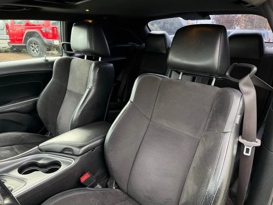 2017 Dodge Challenger 3rd Gen - Image 5 of 10