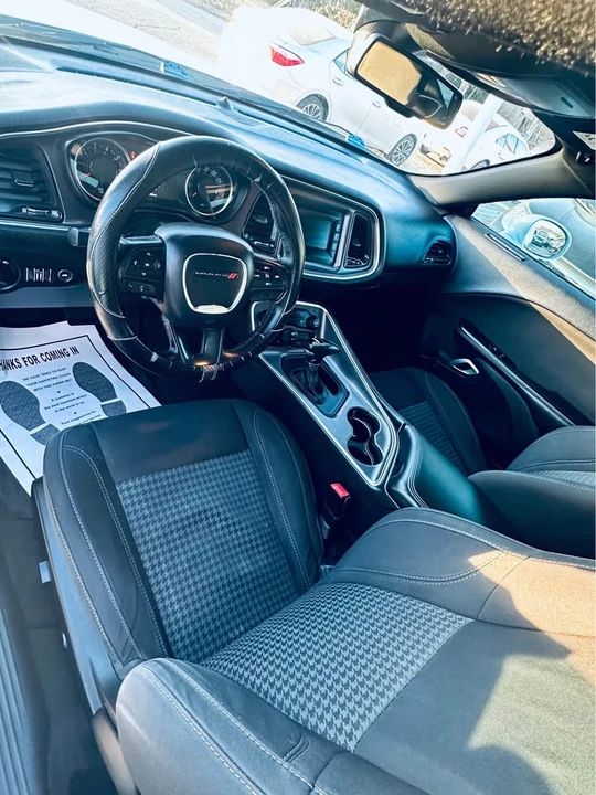 2017 Dodge Challenger 3rd Gen - Image 8 of 8