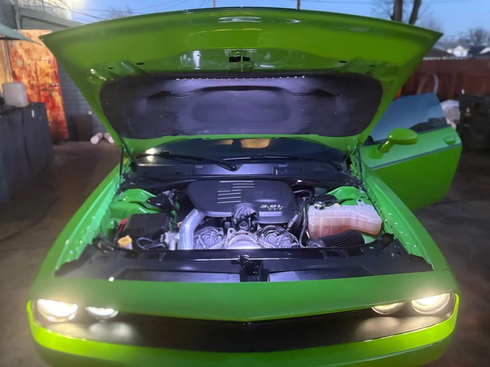 2017 Dodge Challenger 3rd Gen - Image 9 of 10