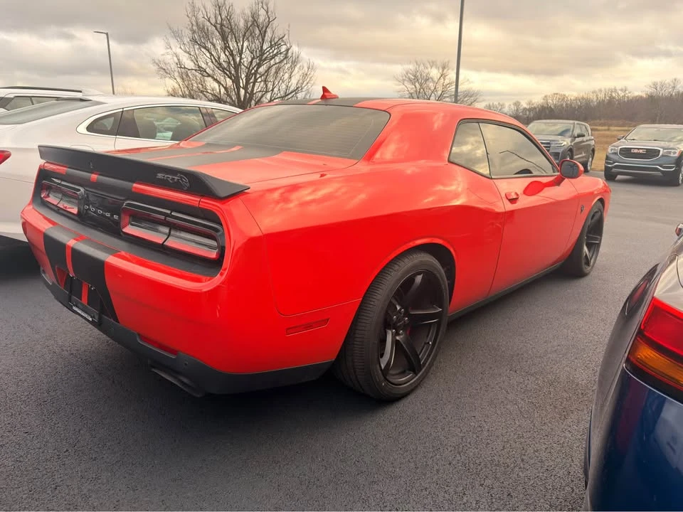 2017 Dodge Challenger SRT Hellcat 3rd Gen - Image 4 of 15