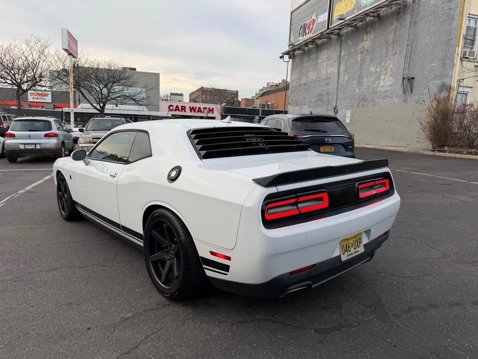 2017 Dodge Challenger 3rd Gen - Image 6 of 17