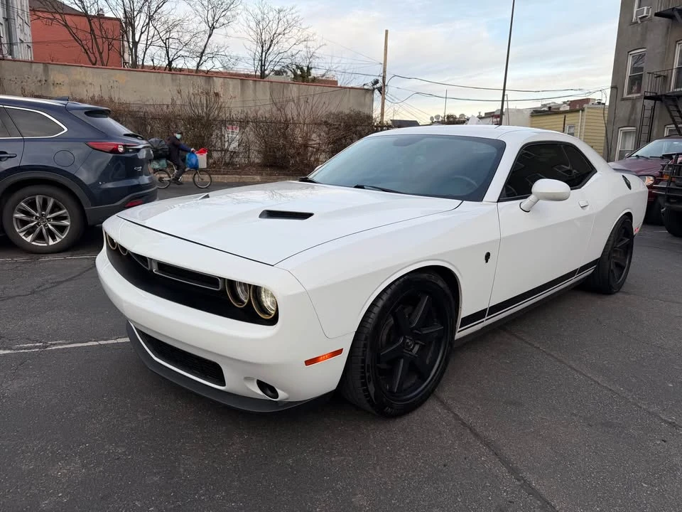 2017 Dodge Challenger 3rd Gen - Image 8 of 17