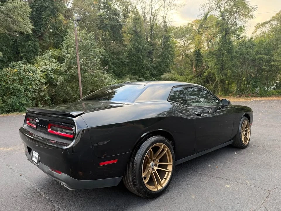 2017 Dodge Challenger 3rd Gen - Image 10 of 20