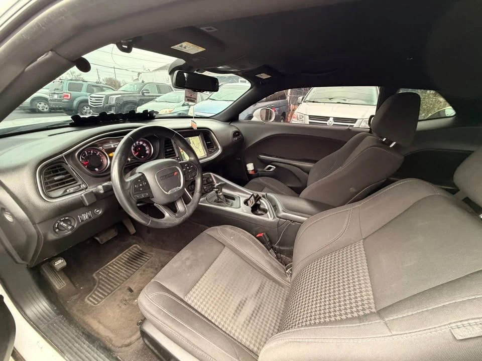 2017 Dodge Challenger 3rd Gen - Image 17 of 19