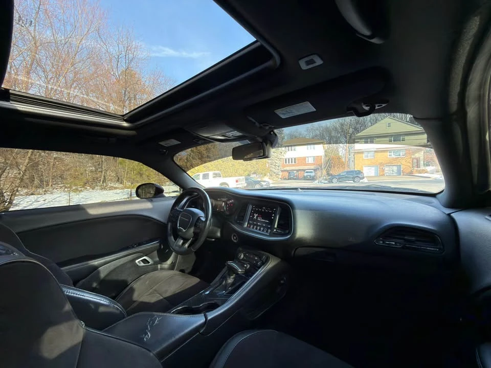 2017 Dodge Challenger 3rd Gen - Image 15 of 17