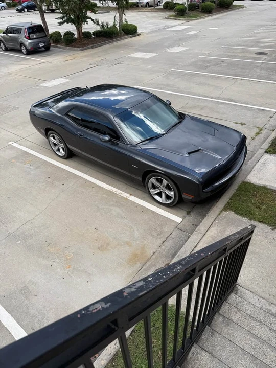 2017 Dodge Challenger 3rd Gen - Image 2 of 8