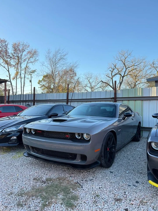 2017 Dodge Challenger 3rd Gen - Image 2 of 6