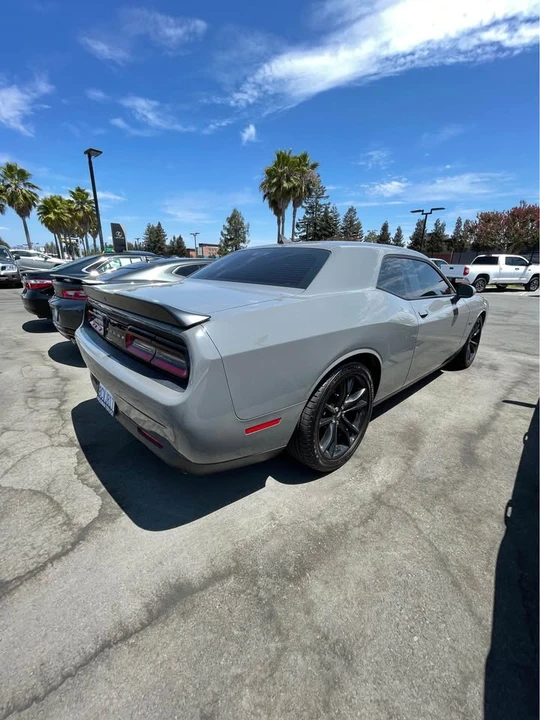 2017 Dodge Challenger 3rd Gen - Image 4 of 4
