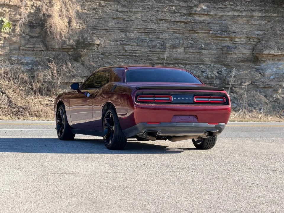 2017 Dodge Challenger 3rd Gen - Image 6 of 15