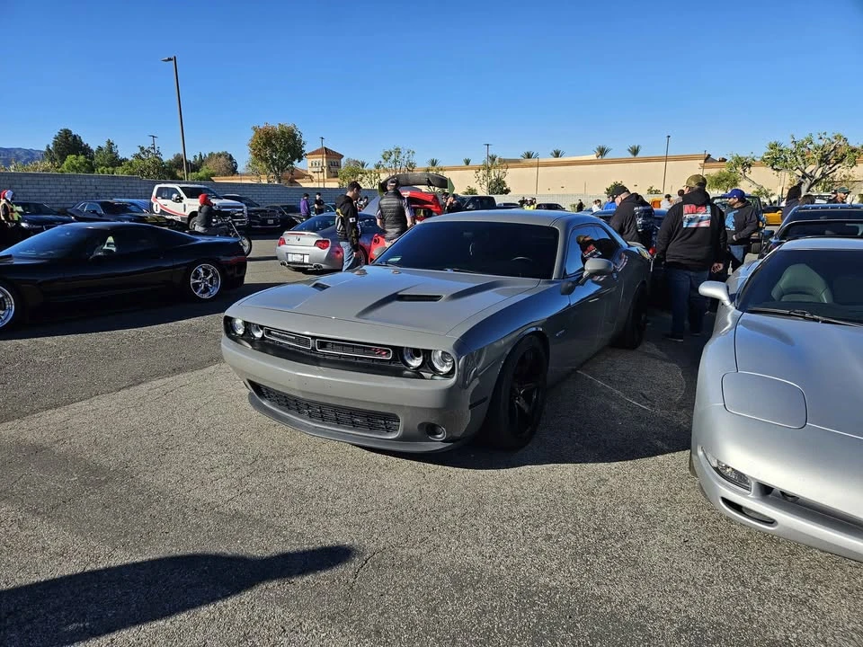 2017 Dodge Challenger 3rd Gen - Image 2 of 5