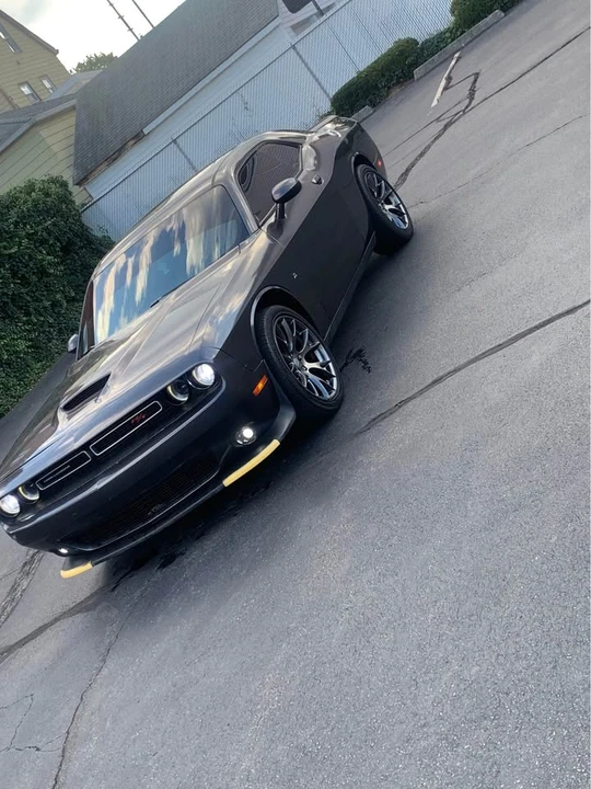 2017 Dodge Challenger 3rd Gen - Image 2 of 9