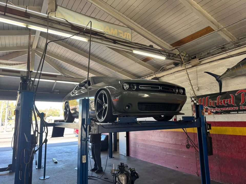 2017 Dodge Challenger 3rd Gen - Image 5 of 6