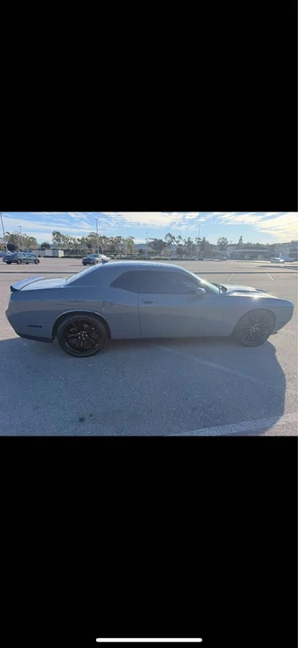 2017 Dodge Challenger 3rd Gen - Image 5 of 14