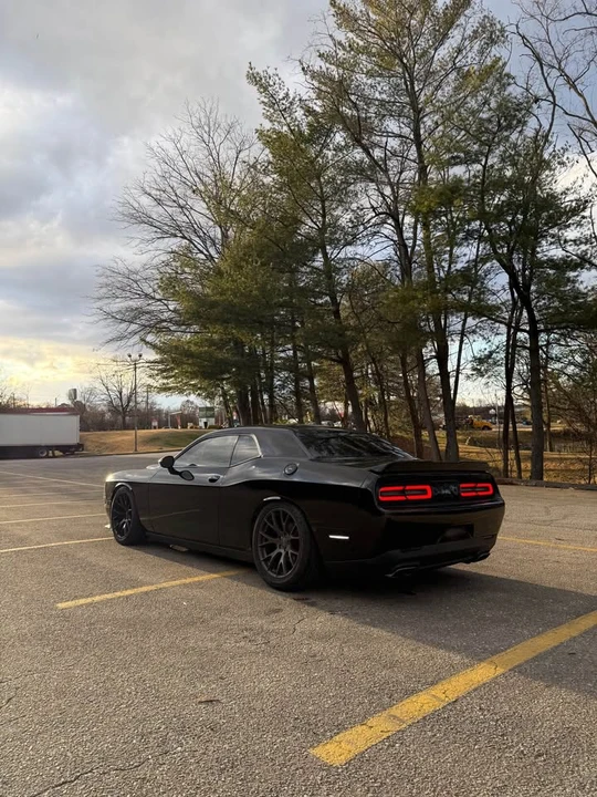 2017 Dodge Challenger 3rd Gen - Image 5 of 9