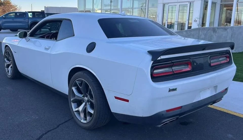 2017 Dodge Challenger 3rd Gen - Image 4 of 13