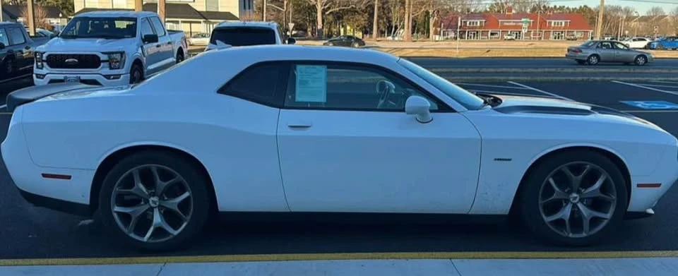 2017 Dodge Challenger 3rd Gen - Image 6 of 13