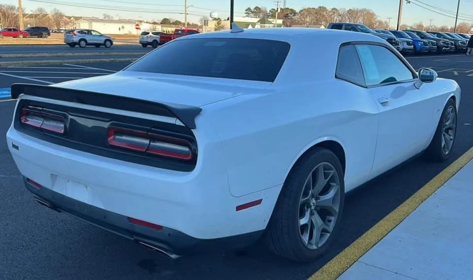 2017 Dodge Challenger 3rd Gen - Image 3 of 13