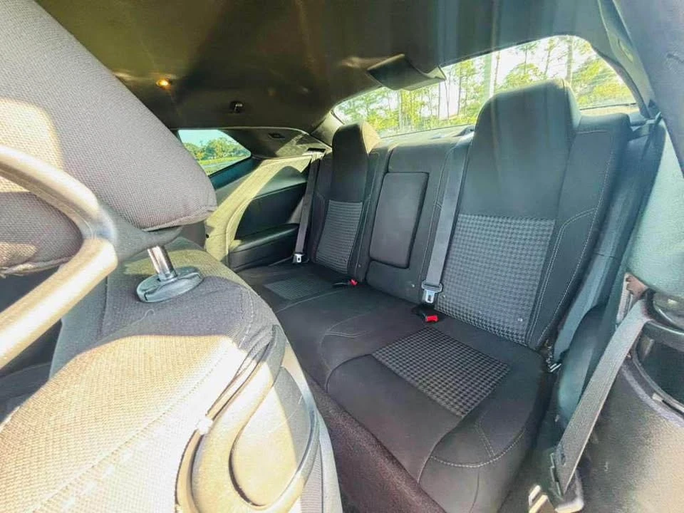 2017 Dodge Challenger 3rd Gen - Image 15 of 20