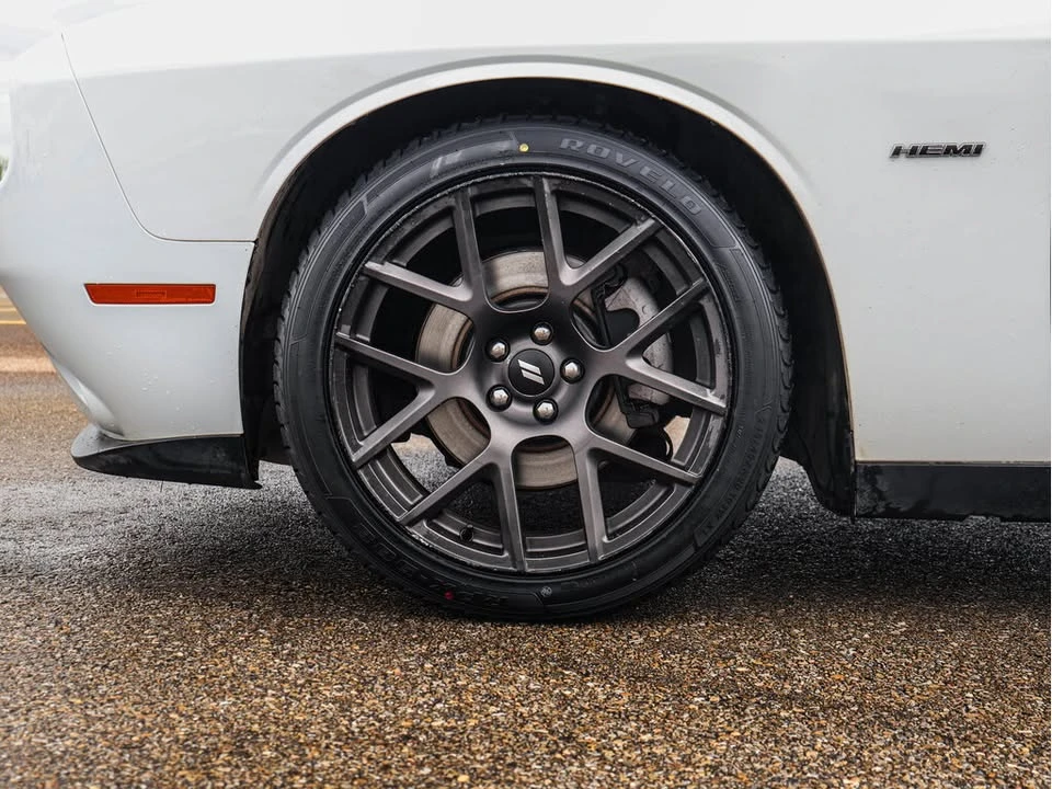 2017 Dodge Challenger 3rd Gen - Image 6 of 8