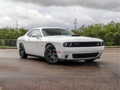 2017 Dodge Challenger R/T Shaker