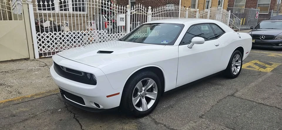 2017 Dodge Challenger 3rd Gen - Image 8 of 16