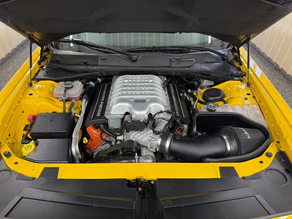 2017 Dodge Challenger SRT Hellcat 3rd Gen - Image 4 of 19