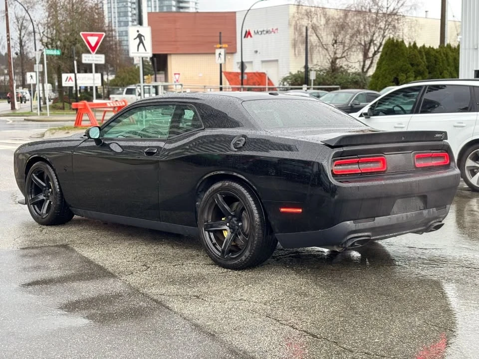 2017 Dodge Challenger SRT Hellcat 3rd Gen - Image 9 of 20