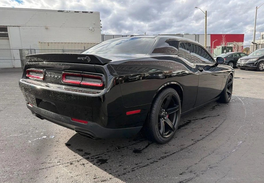 2017 Dodge Challenger SRT Hellcat 3rd Gen - Image 5 of 9
