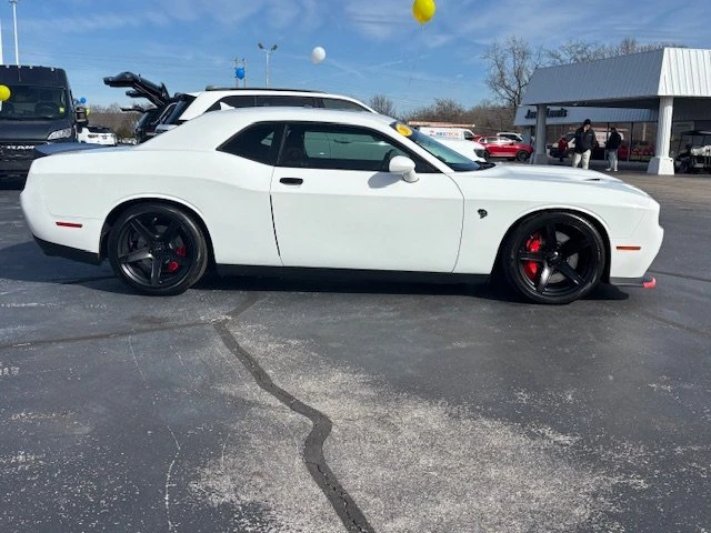 2017 Dodge Challenger SRT Hellcat 3rd Gen - Image 5 of 18
