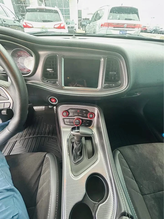 2017 Dodge Challenger SRT Hellcat 3rd Gen - Image 10 of 14