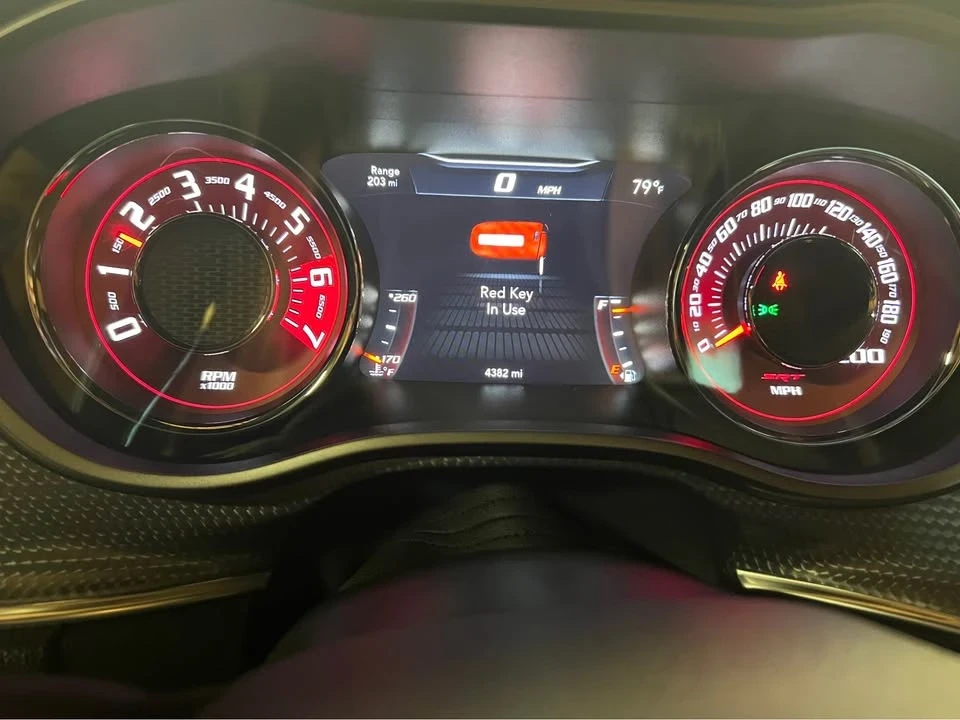 2017 Dodge Challenger SRT Hellcat 3rd Gen - Image 8 of 14