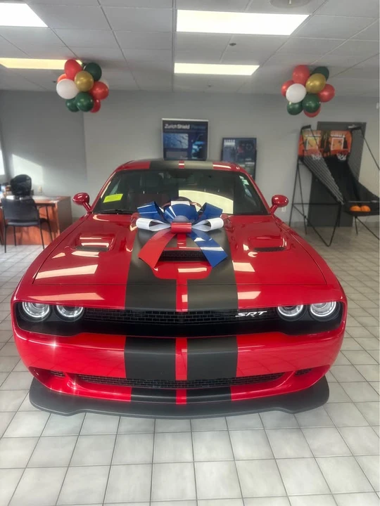 2017 Dodge Challenger SRT Hellcat 3rd Gen - Image 2 of 8