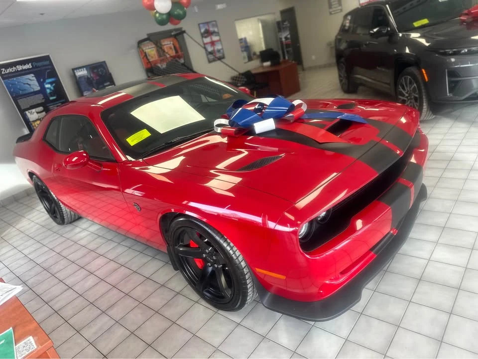2017 Dodge Challenger SRT Hellcat 3rd Gen - Image 3 of 8