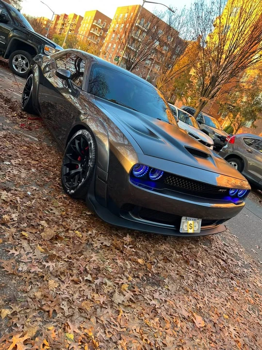 2017 Dodge Challenger SRT Hellcat 3rd Gen - Image 3 of 9