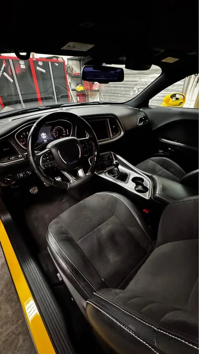 2017 Dodge Challenger SRT Hellcat 3rd Gen - Image 9 of 18