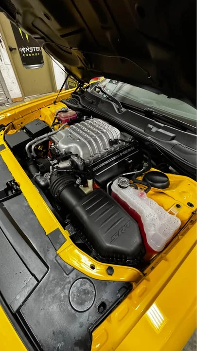 2017 Dodge Challenger SRT Hellcat 3rd Gen - Image 17 of 18