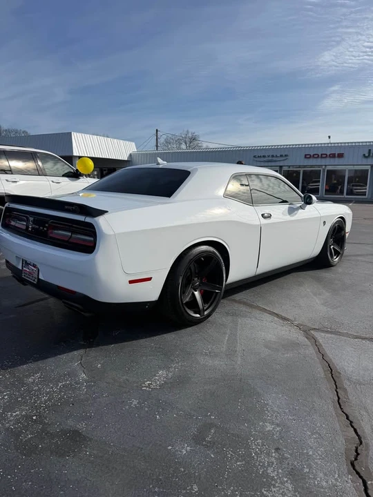 2017 Dodge Challenger SRT Hellcat 3rd Gen - Image 5 of 15