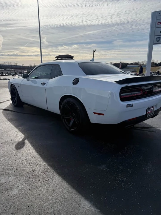 2017 Dodge Challenger SRT Hellcat 3rd Gen - Image 3 of 15