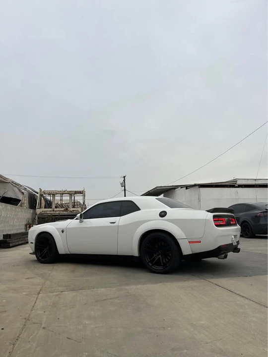 2017 Dodge Challenger SRT Hellcat 3rd Gen - Image 2 of 7
