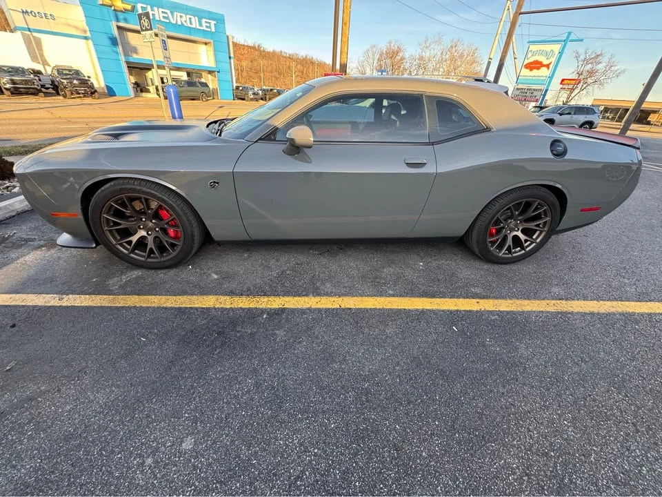 2017 Dodge Challenger SRT Hellcat 3rd Gen - Image 10 of 20