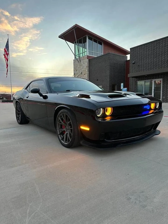 2017 Dodge Challenger SRT Hellcat 3rd Gen - Image 4 of 17