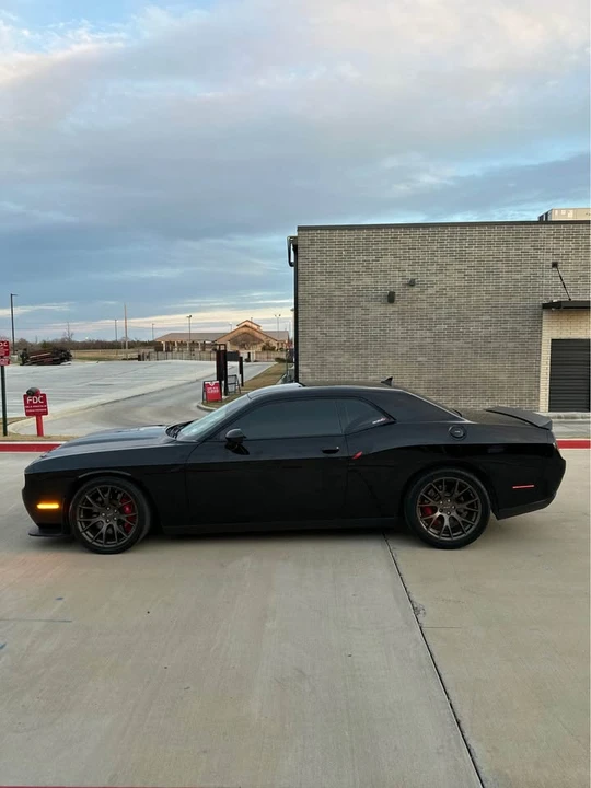 2017 Dodge Challenger SRT Hellcat 3rd Gen - Image 18 of 19