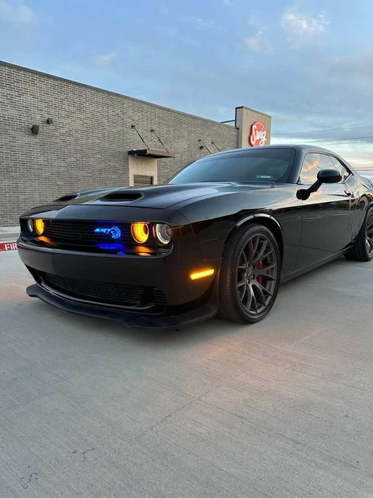 2017 Dodge Challenger SRT Hellcat 3rd Gen - Image 2 of 17