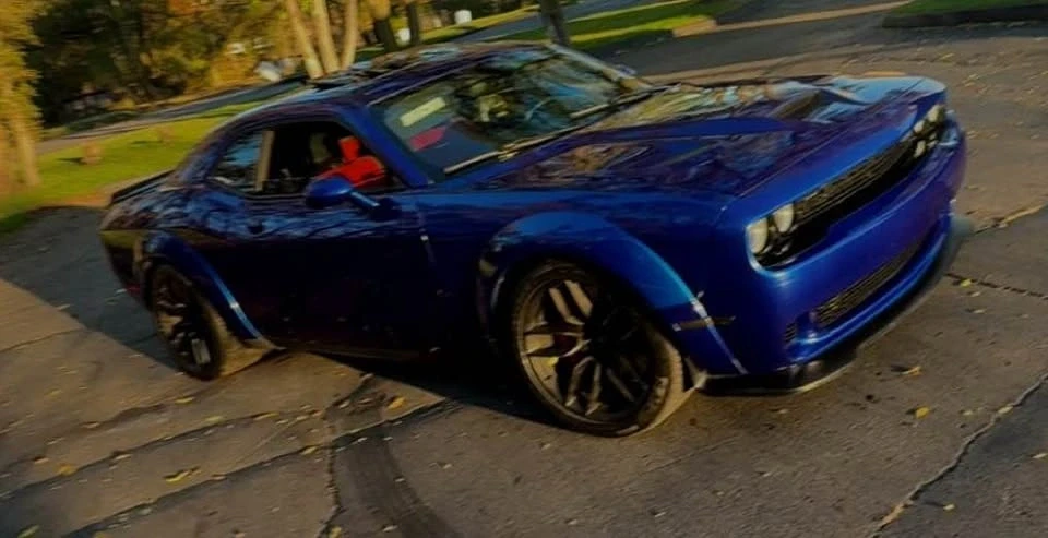 2017 Dodge Challenger SRT Hellcat 3rd Gen - Image 5 of 11