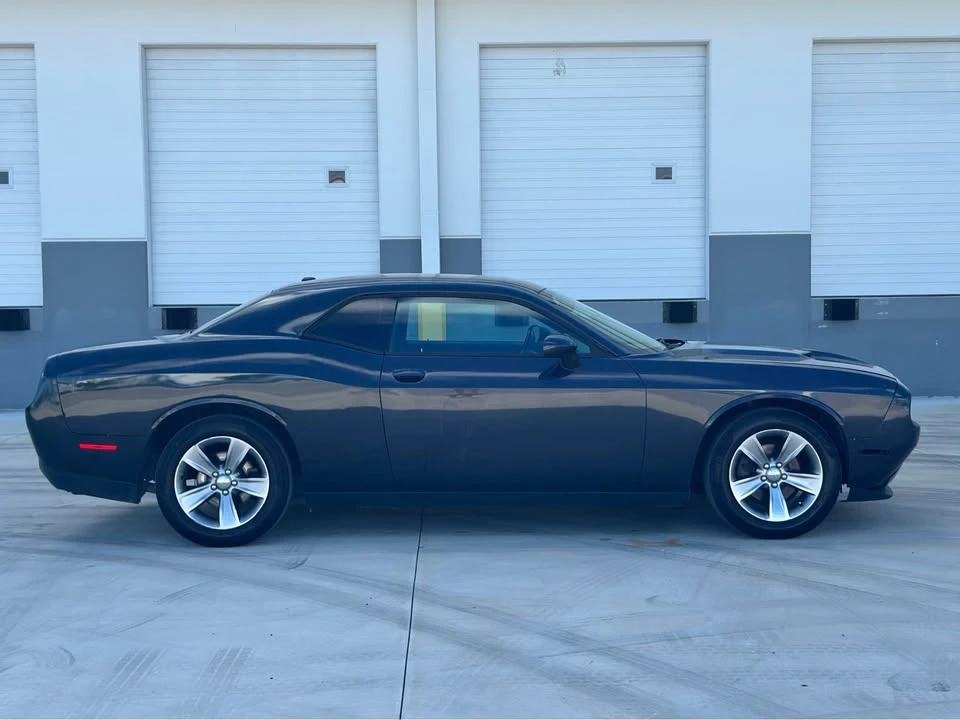 2017 Dodge Challenger 3rd Gen - Image 8 of 10