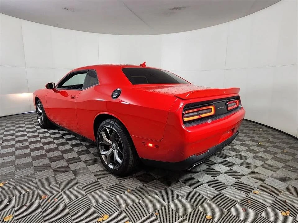 2017 Dodge Challenger 3rd Gen - Image 6 of 12